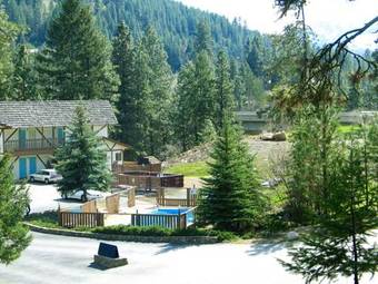 Posada Alpine Rivers Inn