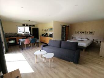 Maison-g�te "au Bord De L'oust "avec Jacuzzi