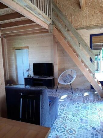 Chalet Chaleureux Avec Parking Garage Motos, V�los