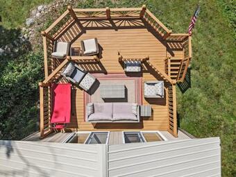 New! Sweeping Views With Our Lakefront Cottage!