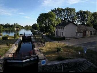 Albergue Mara Riviere G�te D'�tape Sur La V�lo Francette