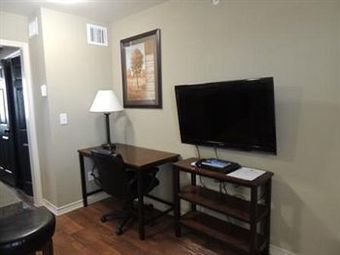 Hotel Eagles Den Suites At Carrizo Springs