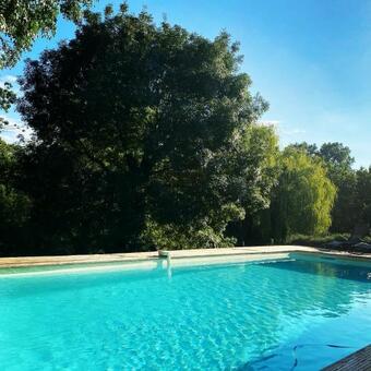 Stunning 8 Bedroom Villa In The Venise Verte