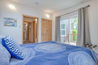 Modern Manzanita Retreat