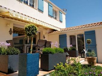 Hostal L'abri Cotier