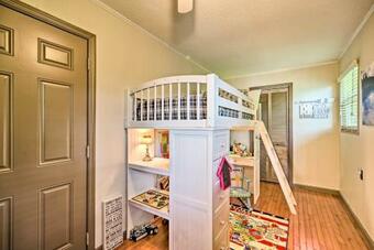 Riverfront Decatur Home With Private Pool And Dock!