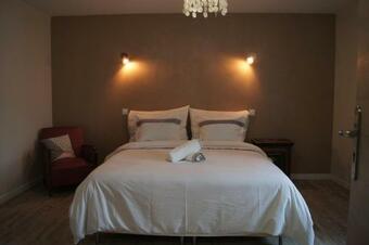 Agr�able Maison De Village Proche Fronti�re.