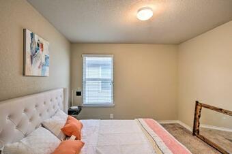 San Antonio Retreat With Yard And Grill Near Dtwn