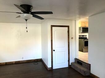 Apartamento Blue Spruce On Main - Convenient Location - 4bd Remodeled