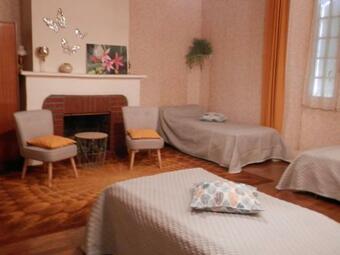 Villa Maison M�zi�res-en-brenne, 4 Pi�ces, 7 Personnes - Fr-1-591-68