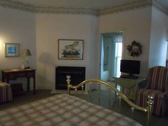 Bed & Breakfast Harbor House Inn