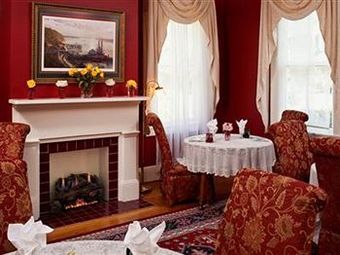 Bed & Breakfast Devereaux Shields House