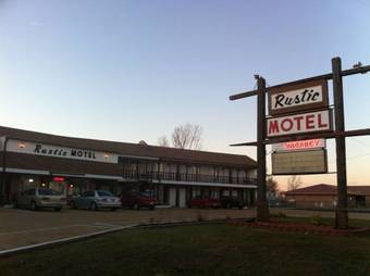 Rustic Motel Rolla