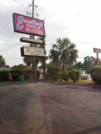 Motel Excellent Inn & Suites