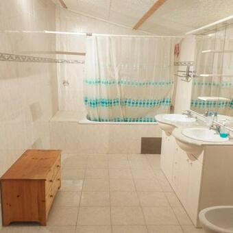 Joli Appartement Dans Un Mas Familial En Pleine Campagne Au Pied Du Luberon