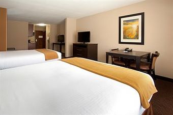 Holiday Inn Express Hotel & Suites Lamar