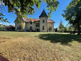 Hostal Chambres Au Ch�teau Du Mouillat