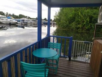 Cottage Flottant Saint Jean De Losne