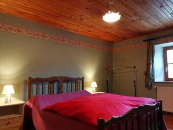 G�te Saint-julien-des-chazes, 5 Pi�ces, 9 Personnes - Fr-1-582-190