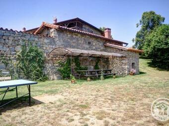 G�te Saint-just-la-pendue, 7 Pi�ces, 12 Personnes - Fr-1-496-54