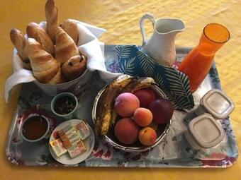 Bed & Breakfast Roulotte La Souleillade