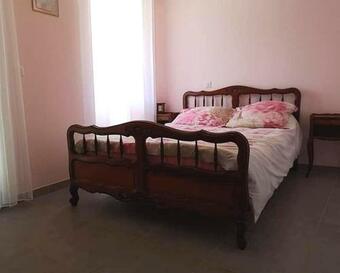 Chez Tatie Guyl�ne