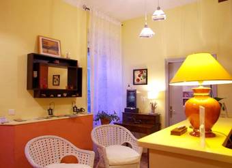 Hotel La Tour Des Fees