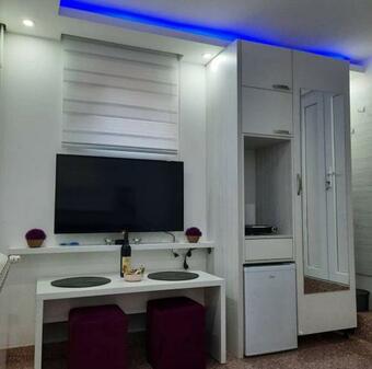 Apartment Day And Night