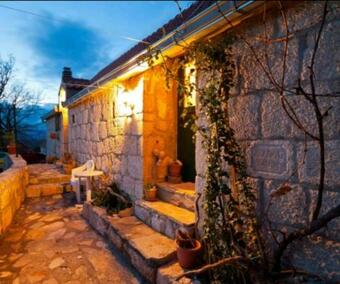 Authentic Stone House Jeanette