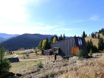 Lodge Pridvor By Haita Land