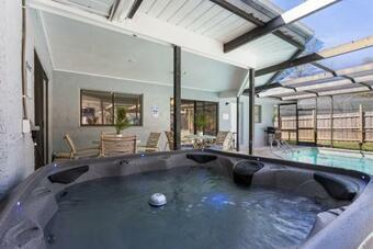 Palm Harbor Home 5br, Screen Lanai, Pool, Hot Tub