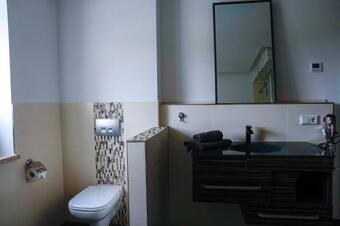 Apartamento Ferienwohnung Appartement Monteurwohnung Greppin 2