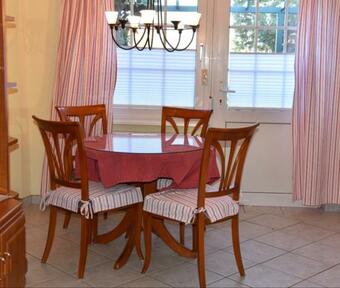 L�tt Huus - A18655