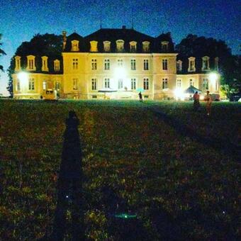 Hostal Chambre Zen Ch�teau De La Bouchatte