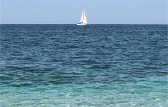 Awesome Apartment In Limbadi With 1 Bedrooms