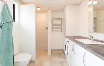 Holiday Home Lyngvejen Aakirkeby V