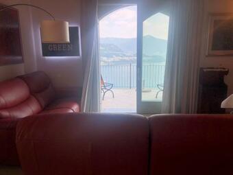 Apartamento La Villetta In Residence Con Piscina E Vista Lago