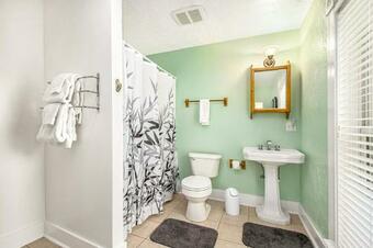 Backyard Oasis In Three Oaks