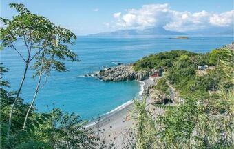 Amazing Apartment In Policastro Bussentino With 3 Bedrooms