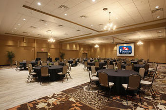 Hotel Pomeroy Inn & Suites At Olds College