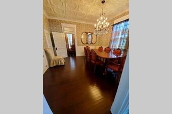 Restored Updated 1914 Historical Event And Wedding Venue