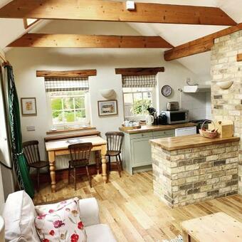 Lodge The Old Stable