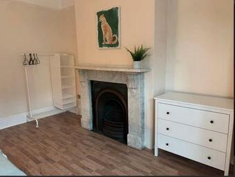 2 Bedroom Maisonette In Central Southampton
