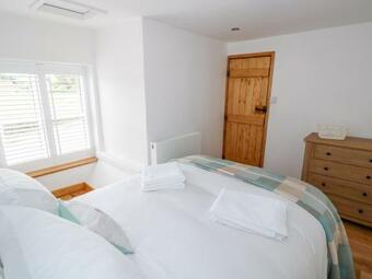 Duck Pond Cottage