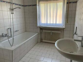 Hostal Privates Zimmer Mit Glatttal Blick In Wasserschloss N�he