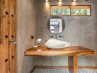 Caba�as Con Jacuzzi Privado En Venecia By Housy Host