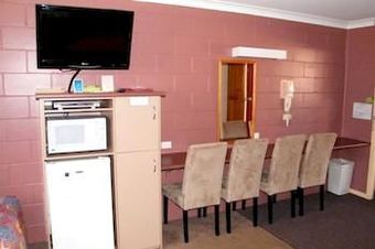 Clansman Motel