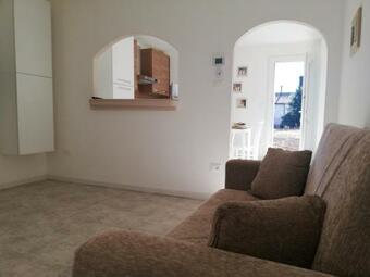 45 Minutes To Venice - By Flora