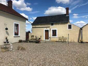 1 Bedroom Tranquil Cottage Fishing By The Lake