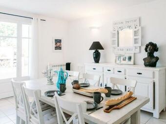 Stunning Holiday Home In Brue-auriac With Swimming Pool